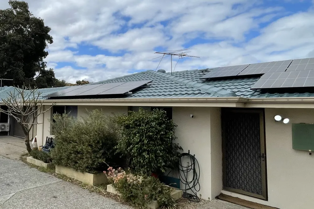 Perth roof with Bluegrass Dulux Acratex coating