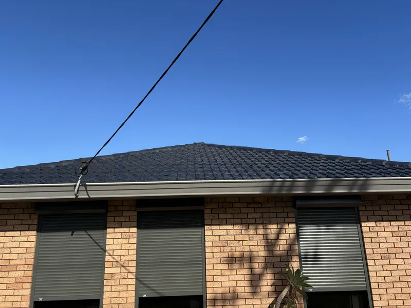 Perth roof with Colorbond Night Sky Dulux Acratex coating - view 2