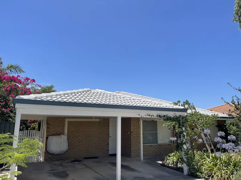 Perth roof with Colorbond Dune Dulux Acratex coating - view 4