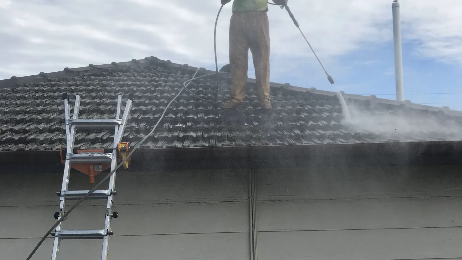 Roof Cleaning